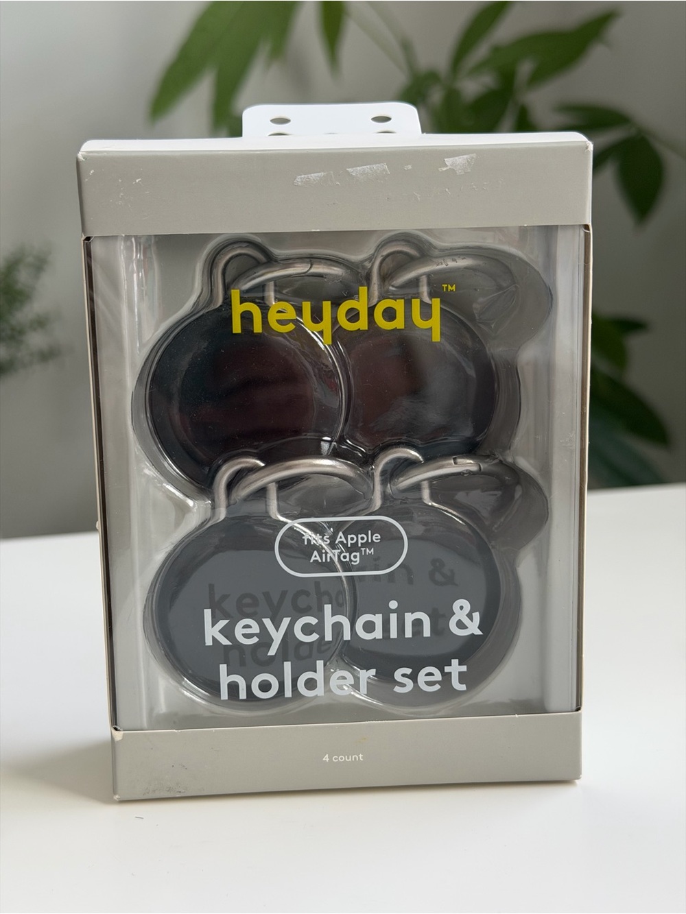 Heyday Apple AirTag 4-Pack Keychain & Holder Set Black NEW IN BOX
